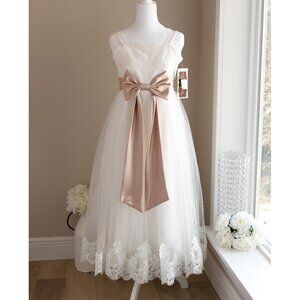 Girls Formal Ivory Tulle Embroidered Lace Champagne Bow Sash Size 14 NWT